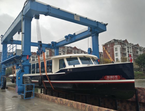 ボートクレーン ボート吊り上げホイスト 50トン 100トン 200トン
