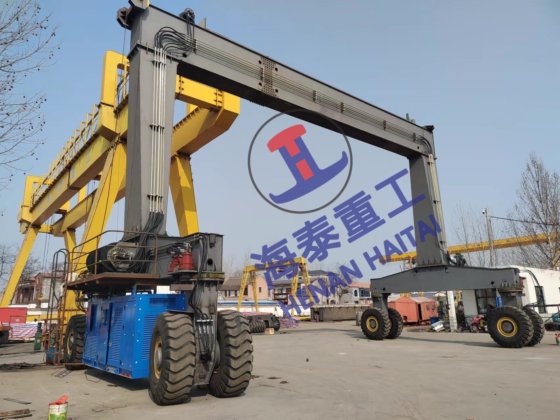 定制跨运架 40 吨 45 吨橡胶轮胎龙门起重机