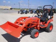 Used Kubota LA243 for sale. Kubota equipment & more | Machinio