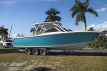2019 Sailfish 325 DC |
