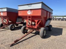 E-Z Trail 1074 Gravity Wagon