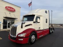 2023 PETERBILT 579