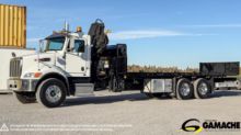 2017 PETERBILT 348