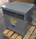 Transformador Square D de 75