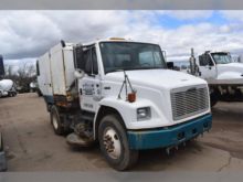 2004 Freightliner FL70