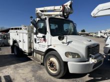 2006 Freightliner M2 106