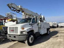 2004 Versalift VXD47