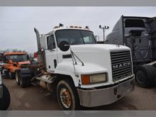 1997 Mack CH613