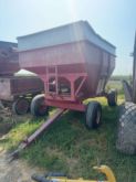 E-Z flow 200bu wagon with