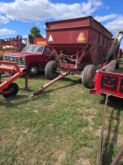M&W 300bu gravity wagon with
