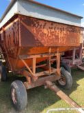 Bradford 250 Bushel gravity wagon