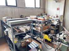 さまざまな予備部品の大容量