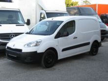 vans style 36 sf flame