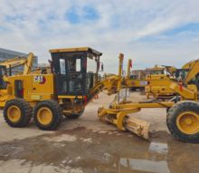 Grader Secondhand 140K Grader Good