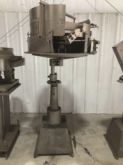 Tin Can Capping System Accumulation