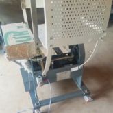Máquina de atado semiautomática de