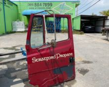 2003 FREIGHTLINER FL60 DOOR