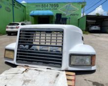 2004 MACK CH HOODS