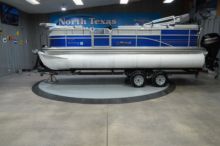 2017 Lowe Boats SS210