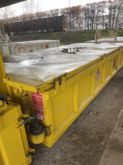 Roll-off container 88-S18 with 9.5