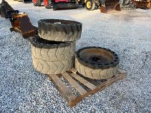 Solid Skid Steer Tires