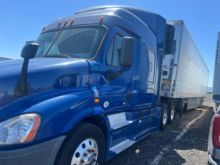 2016 Freightliner Cascadia 113