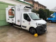 2020 Renault Master vehicle