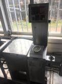 Sample dyeing machine