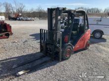 2012 Linde H35T Solid Tired