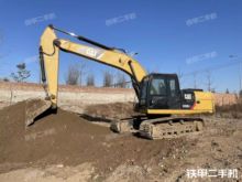 2016 年 CAT 320D2L