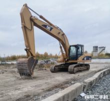 2006 年 CAT 325C