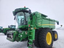 2017 John Deere S670