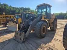 2022 John Deere 624P