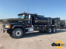 1997 Mack CL713 Fuel and