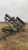 John Deere 220 Folding Pull-type