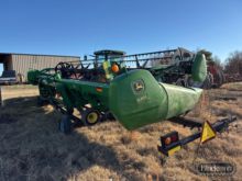 John Deere 630D Draper Header
