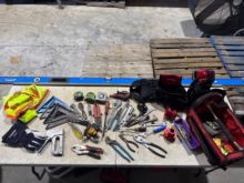 8 Ft. Level and Tools