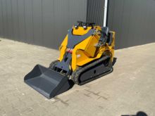 Bison Tek BT360 Mini Loader