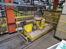 Mobile core sand mixer on