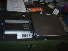 電池式デジタル実験室天秤 0.1-20 kg