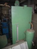 Automatic sand blasting machine for