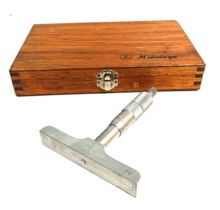 Mitutoyo Tiefenmessschieber 0.01mm Messchieber 0