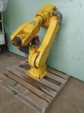 Fanuc Robot S-6 Robotic Arm