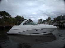 2017 Rinker 320 Express Cruiser