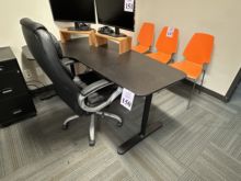 COMPUTER WORK STATION WITH 55"