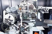 ゾリーテック 1.9-2.4mm ワイヤーマットレススプリングコイリング機械 スプリング製造装置