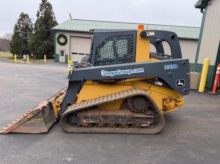 DEERE 333D 2011