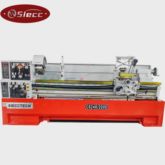 Machine à tour CNC de