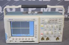 Tektronix TDS3032B
