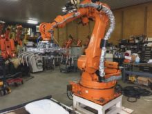 Nachi SH 200 robot, Palletizing